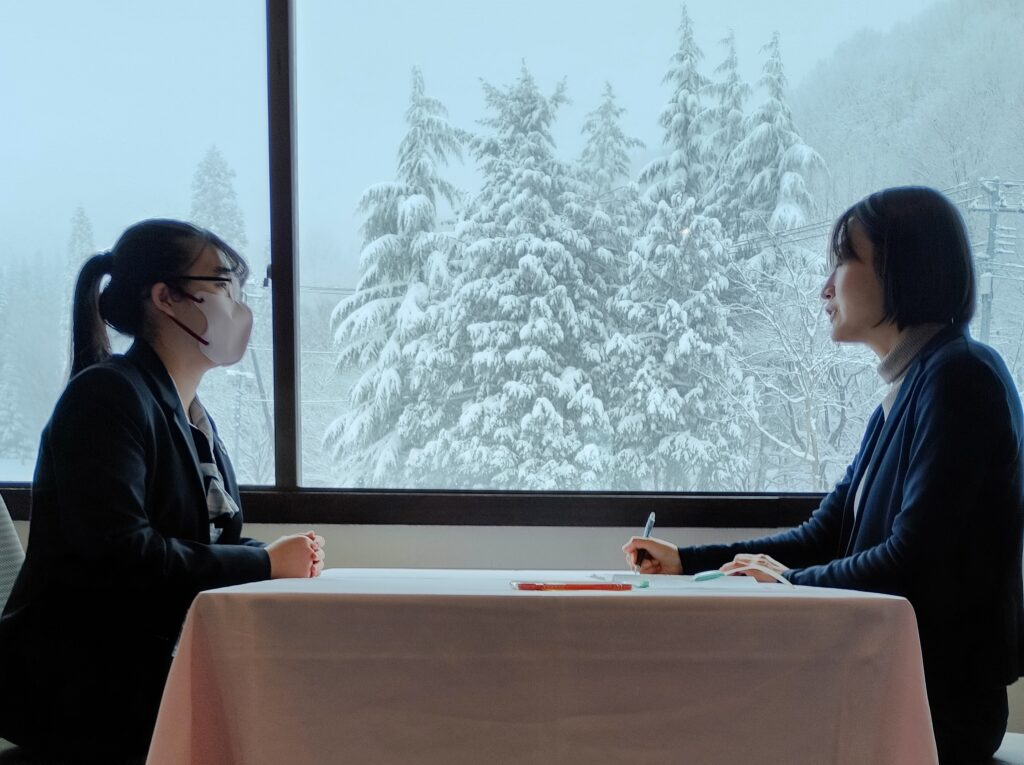 山形仕事図鑑#145 誰もが知る世界に誇る観光地蔵王のホテルで働くって実際どう?20代女子に聞きました